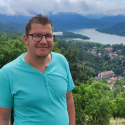 Felhasználó